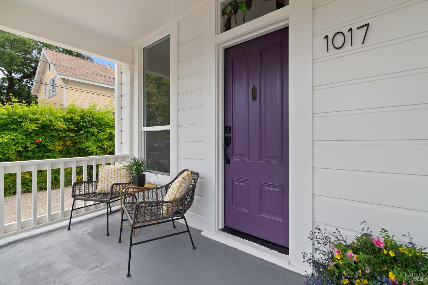 Detail Gallery Image 2 of 13 For 1017 Charter Oak Ave, Saint Helena,  CA 94574 - 2 Beds | 2 Baths