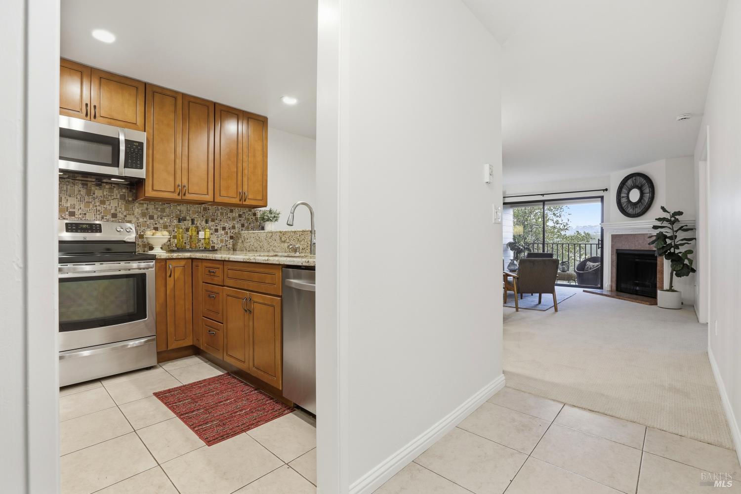 Detail Gallery Image 14 of 44 For 944 via Casitas Unkn, Greenbrae,  CA 94904 - 2 Beds | 2 Baths