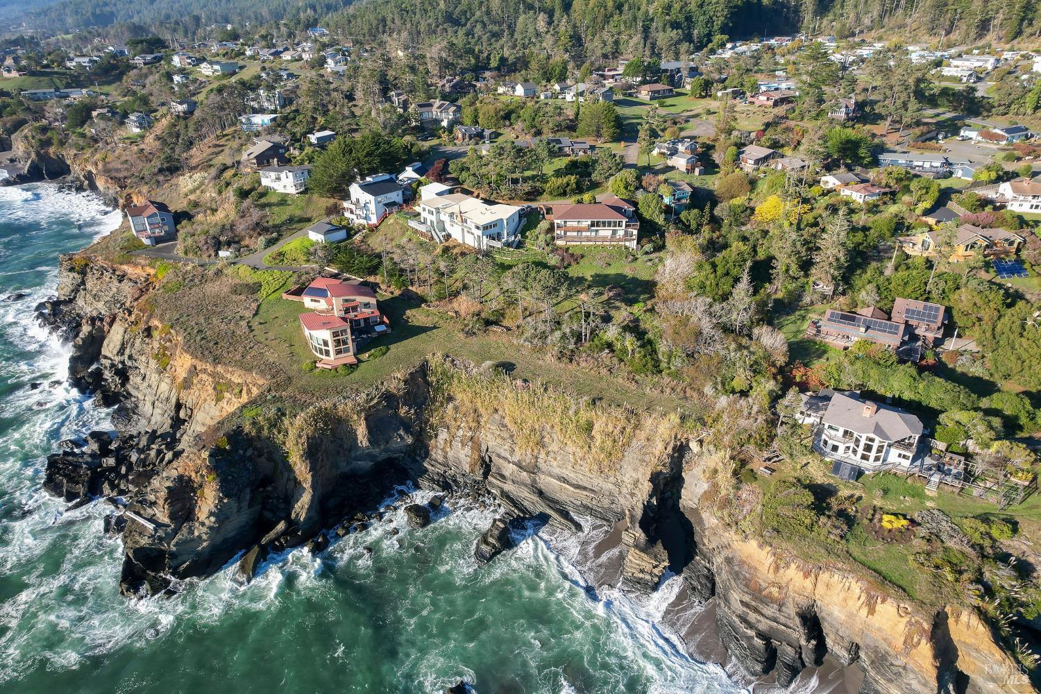 Detail Gallery Image 48 of 69 For 38882 Honey Run Ln, Gualala,  CA 95445 - 1 Beds | 1 Baths