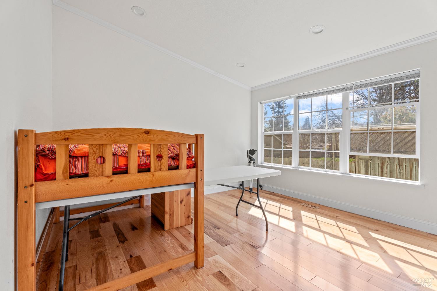 Detail Gallery Image 17 of 31 For 1701 Hickory Ct, Ukiah,  CA 95482 - 3 Beds | 3 Baths