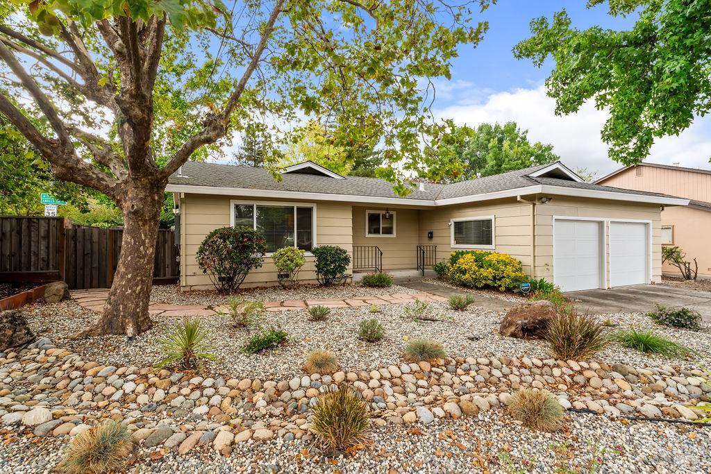 Detail Gallery Image 31 of 74 For 2635 Canterbury Dr, Santa Rosa,  CA 95405 - 3 Beds | 2 Baths