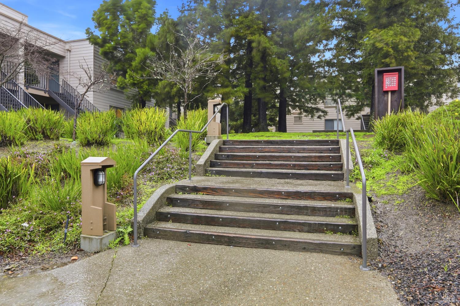 Detail Gallery Image 33 of 44 For 944 via Casitas Unkn, Greenbrae,  CA 94904 - 2 Beds | 2 Baths