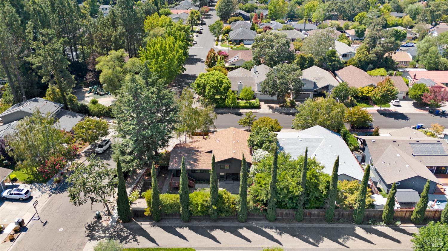 Detail Gallery Image 49 of 51 For 690 Hudson Ct, Sonoma,  CA 95476 - 4 Beds | 3 Baths