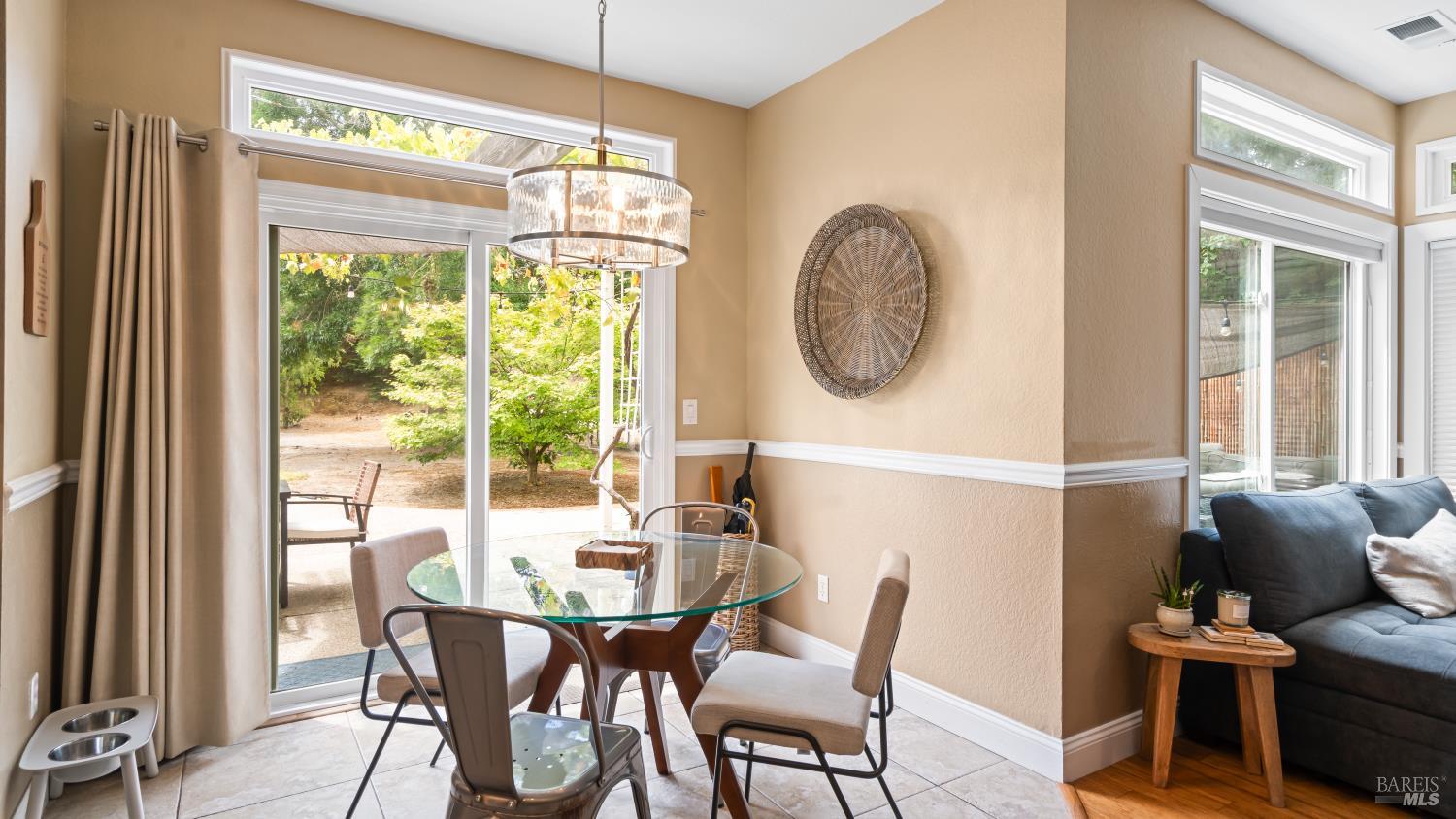 Detail Gallery Image 18 of 49 For 362 Allen Way, Benicia,  CA 94510 - 4 Beds | 3 Baths