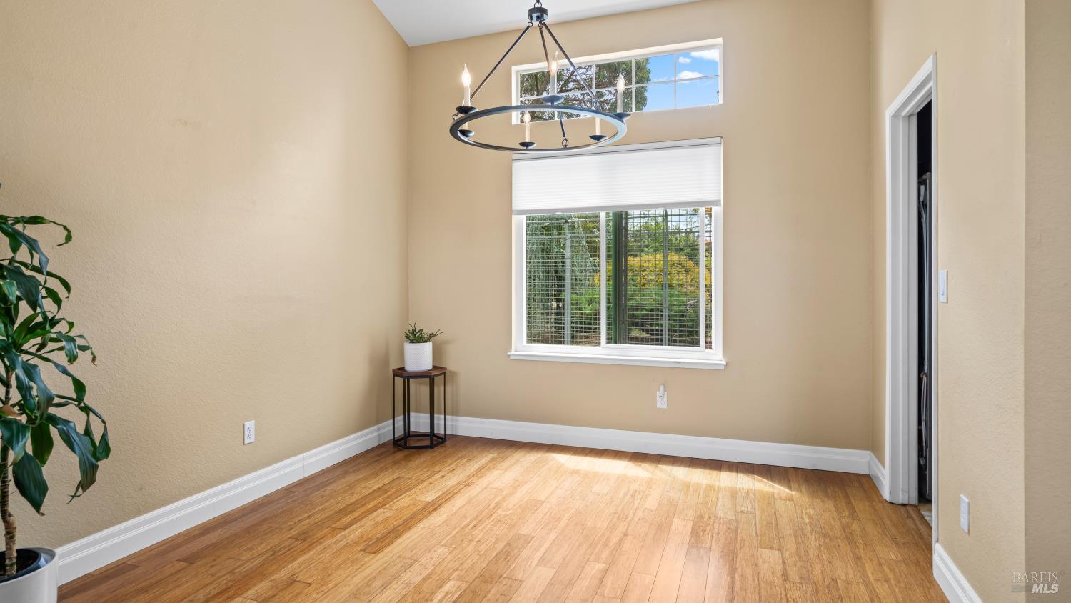 Detail Gallery Image 11 of 49 For 362 Allen Way, Benicia,  CA 94510 - 4 Beds | 3 Baths