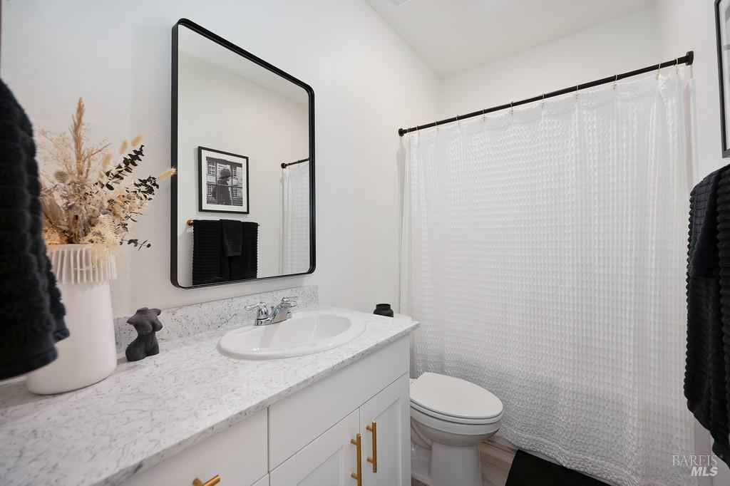 Detail Gallery Image 9 of 40 For 1770 Butterfly Ln, Dixon,  CA 95620 - 3 Beds | 2 Baths