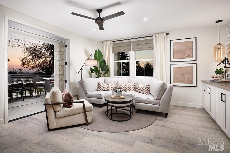 Detail Gallery Image 5 of 6 For 446 Semillon Ln, Santa Rosa,  CA 95403 - 4 Beds | 3/1 Baths