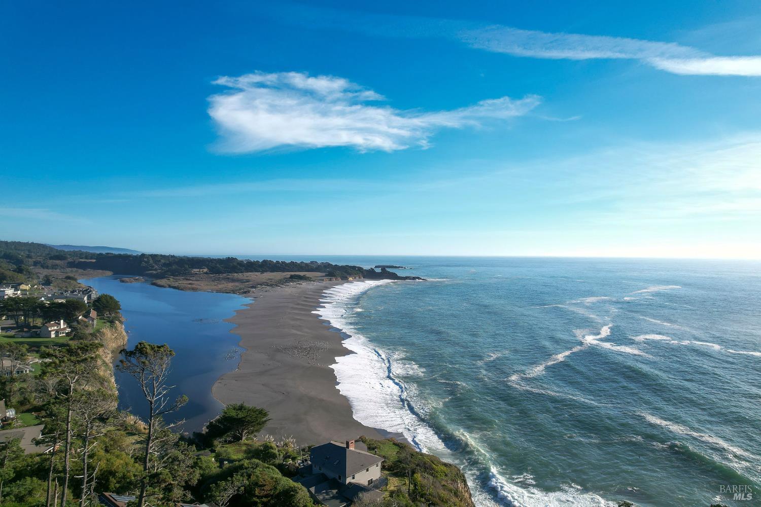 Detail Gallery Image 34 of 69 For 38882 Honey Run Ln, Gualala,  CA 95445 - 1 Beds | 1 Baths