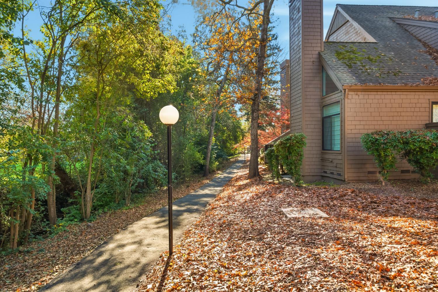Detail Gallery Image 36 of 40 For 3316 Parker Hill Rd, Santa Rosa,  CA 95404 - 2 Beds | 1/1 Baths