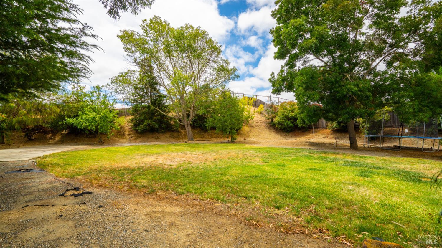 Detail Gallery Image 42 of 49 For 362 Allen Way, Benicia,  CA 94510 - 4 Beds | 3 Baths