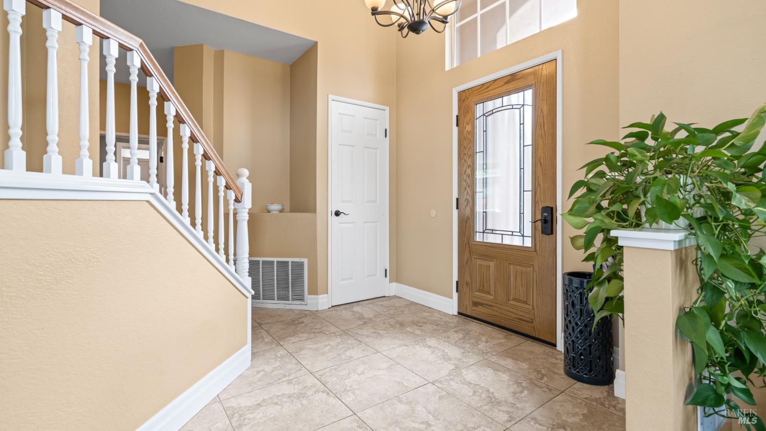 Detail Gallery Image 5 of 49 For 362 Allen Way, Benicia,  CA 94510 - 4 Beds | 3 Baths