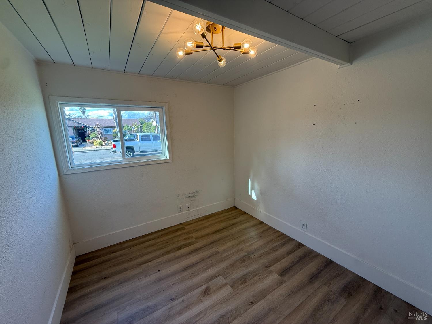 Detail Gallery Image 7 of 14 For 1106 Van Buren St, Fairfield,  CA 94533 - 3 Beds | 1 Baths