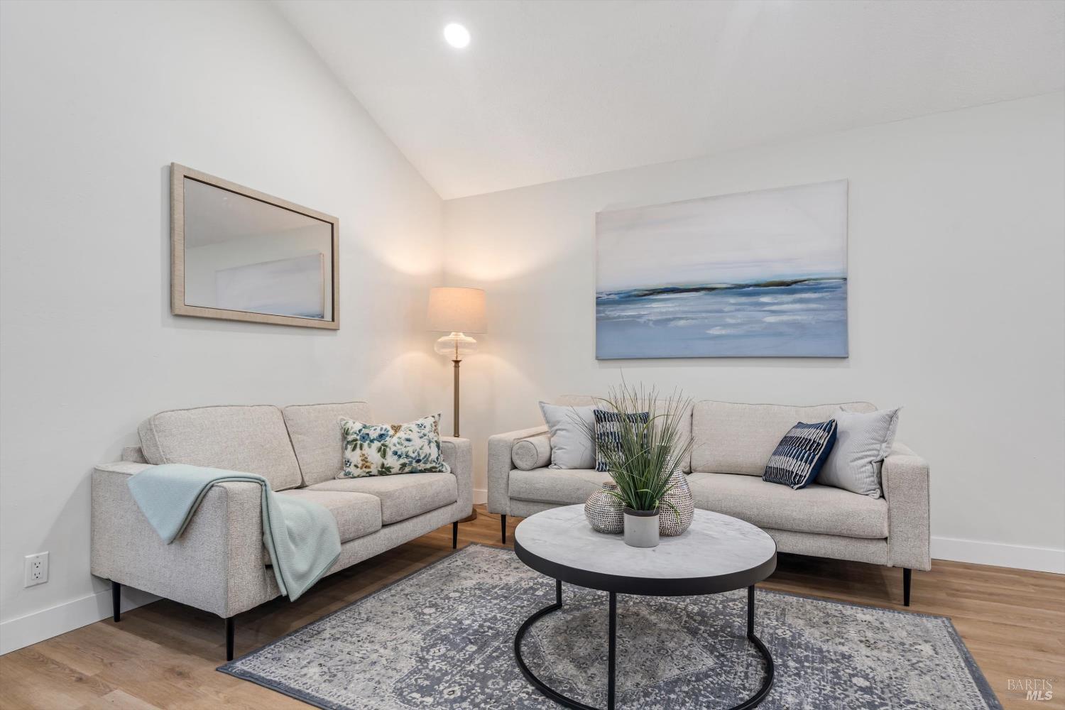 Detail Gallery Image 7 of 23 For 102 Dartmouth Ave, Vallejo,  CA 94589 - 4 Beds | 2 Baths