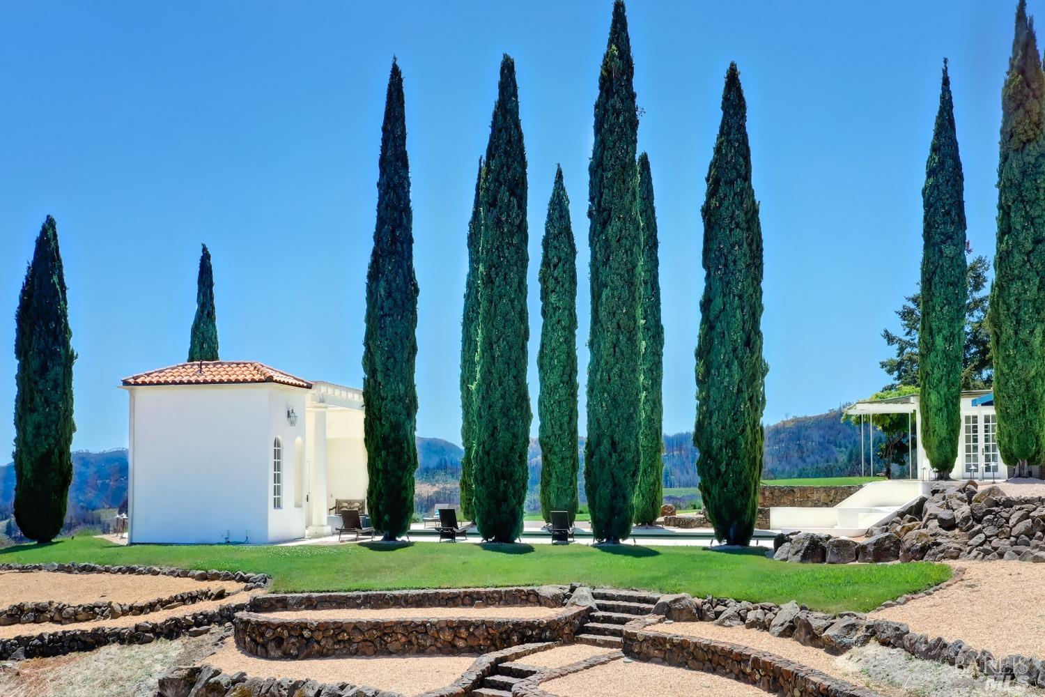 Detail Gallery Image 23 of 68 For 3630 Spring Mountain Rd, Saint Helena,  CA 94574 - 4 Beds | 4/2 Baths