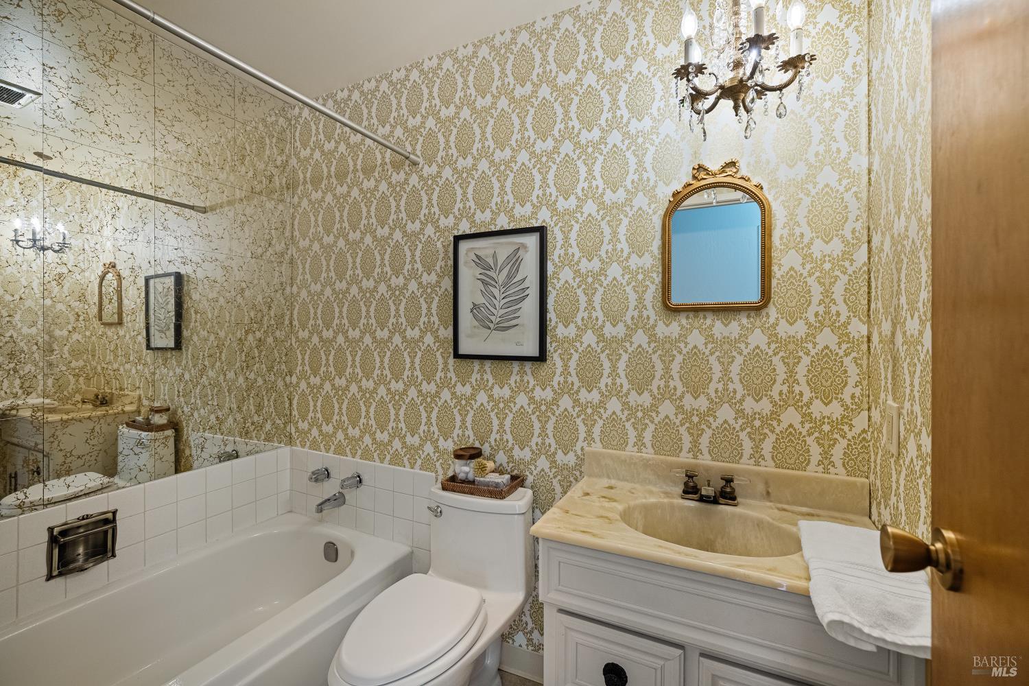 Detail Gallery Image 11 of 18 For 3232 Macbeth St, Napa,  CA 94558 - 4 Beds | 2 Baths