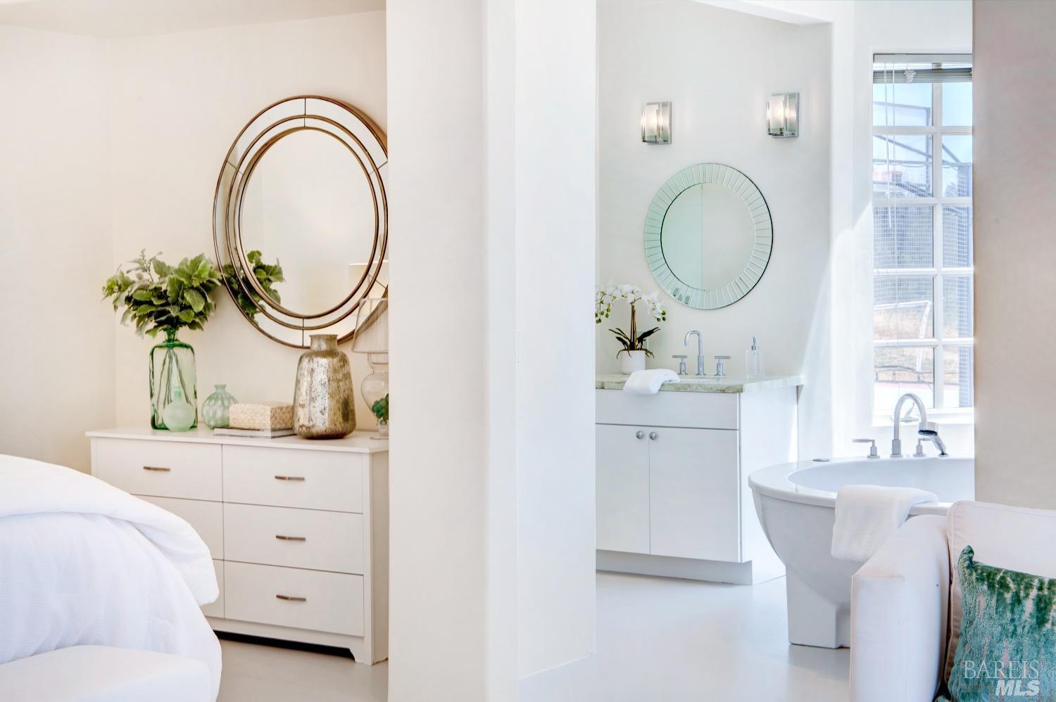 Detail Gallery Image 39 of 68 For 3630 Spring Mountain Rd, Saint Helena,  CA 94574 - 4 Beds | 4/2 Baths