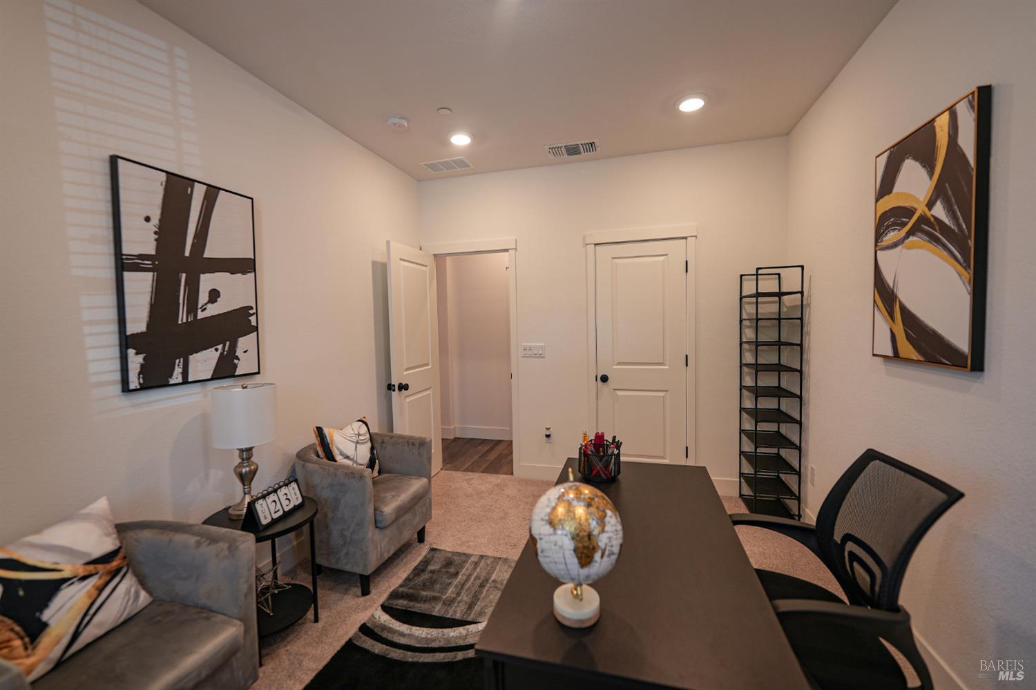 Detail Gallery Image 7 of 39 For 2612 Newberry St, Fairfield,  CA 94533 - 4 Beds | 3 Baths