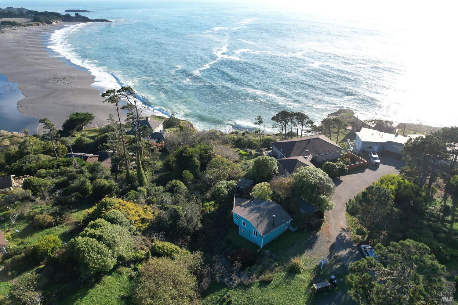 Detail Gallery Image 37 of 69 For 38882 Honey Run Ln, Gualala,  CA 95445 - 1 Beds | 1 Baths