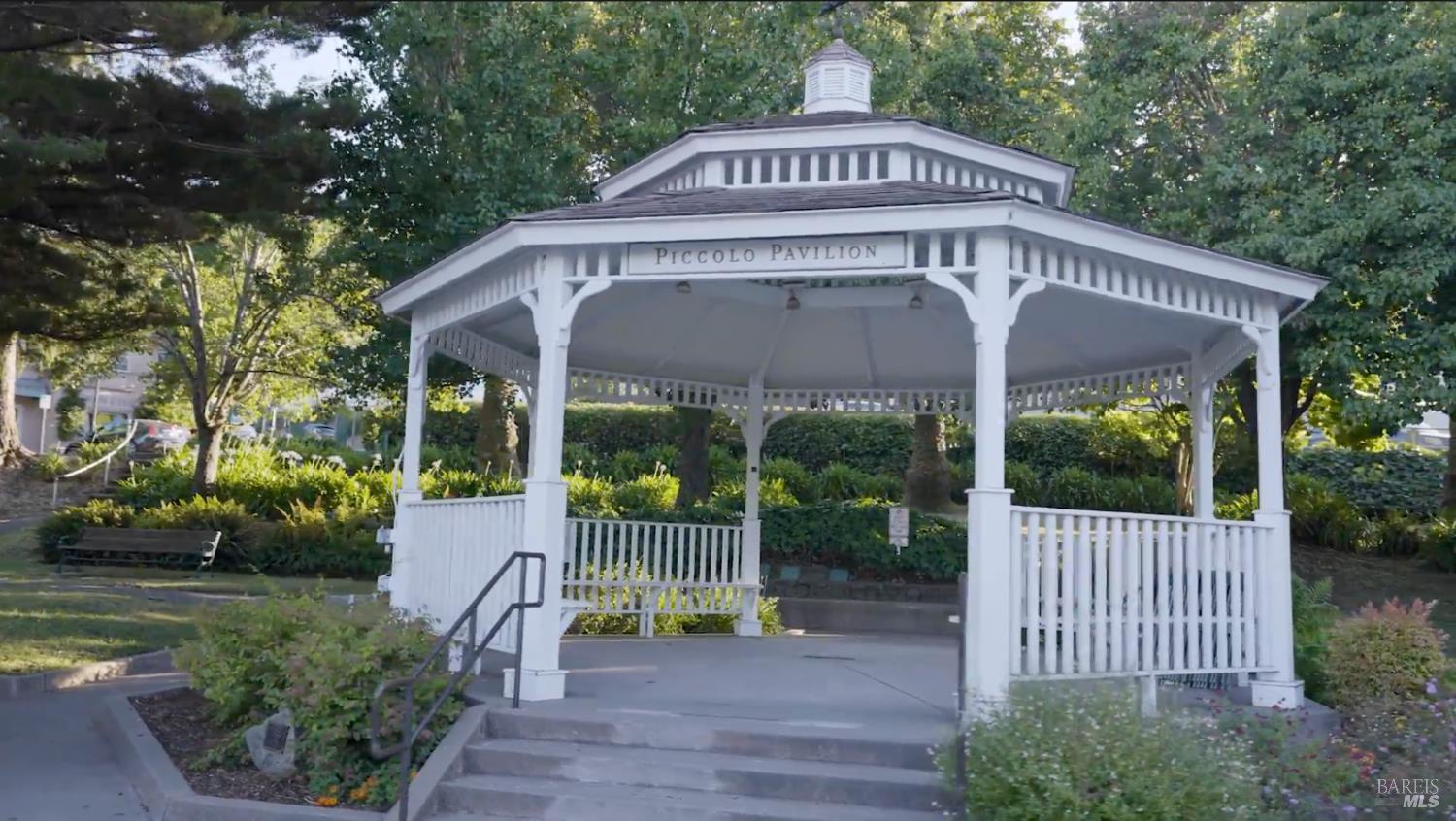 Detail Gallery Image 41 of 44 For 33 Montecito Ave, Corte Madera,  CA 94925 - 3 Beds | 2/1 Baths