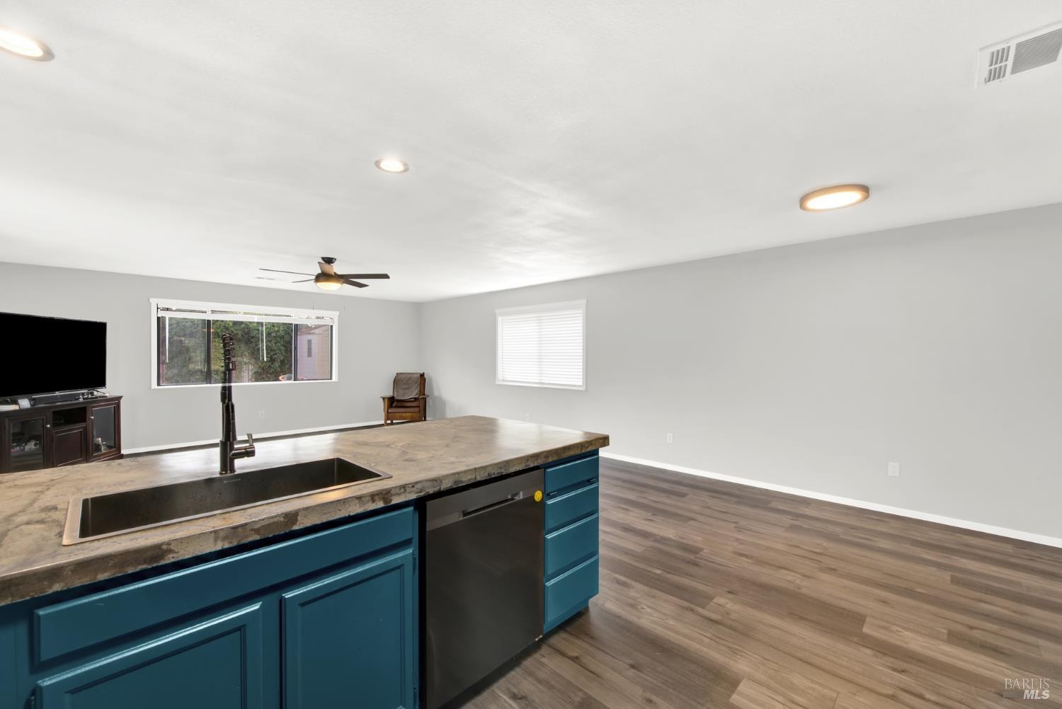 Detail Gallery Image 25 of 68 For 292 Woolner Ct, Fairfield,  CA 94533 - 3 Beds | 2 Baths