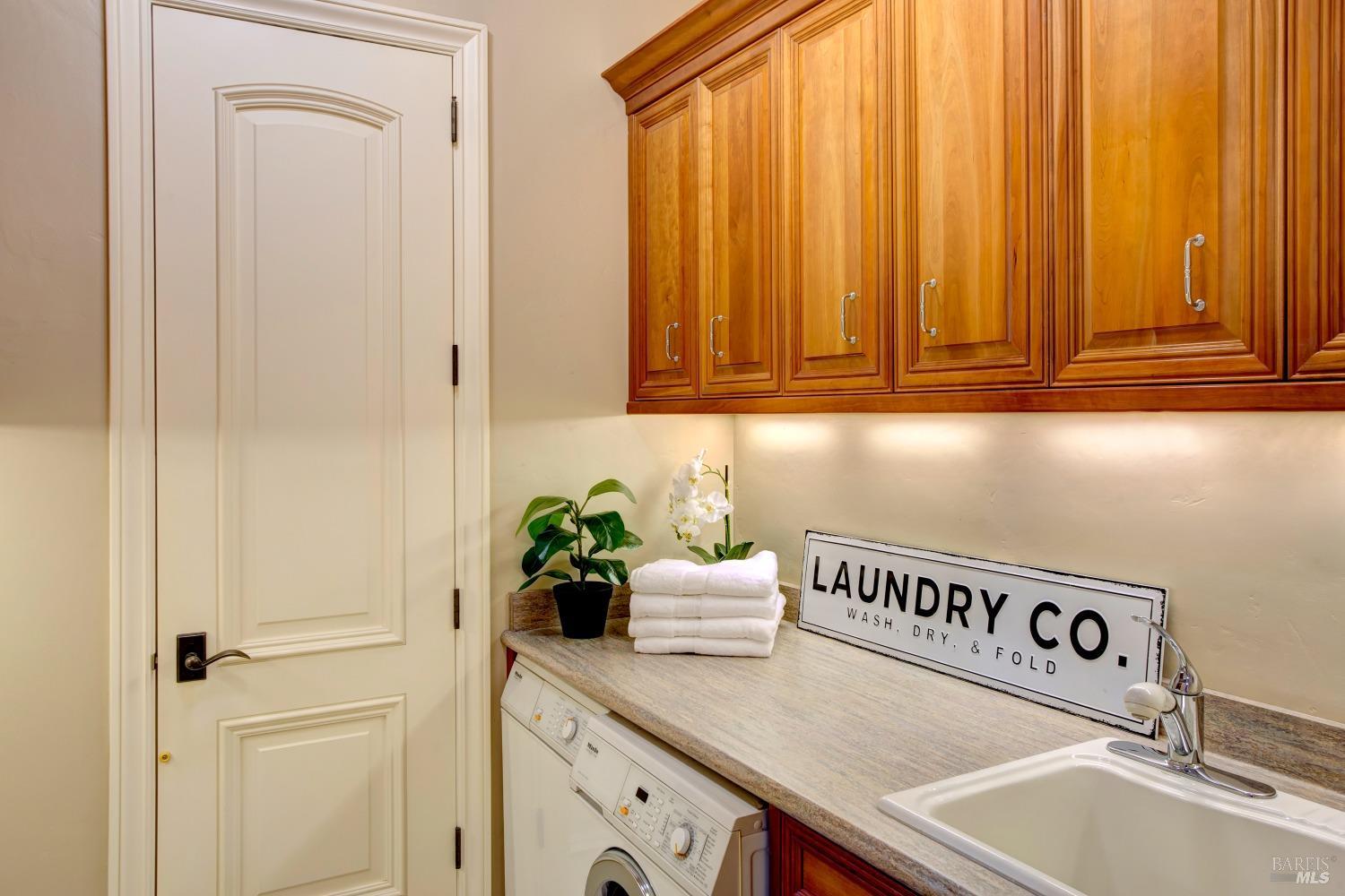 Detail Gallery Image 53 of 75 For 1340 Crestmont Dr, Angwin,  CA 94508 - 4 Beds | 4/1 Baths