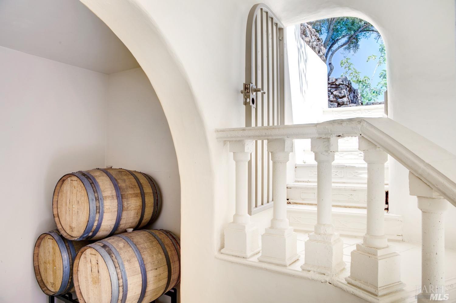 Detail Gallery Image 60 of 68 For 3630 Spring Mountain Rd, Saint Helena,  CA 94574 - 4 Beds | 4/2 Baths