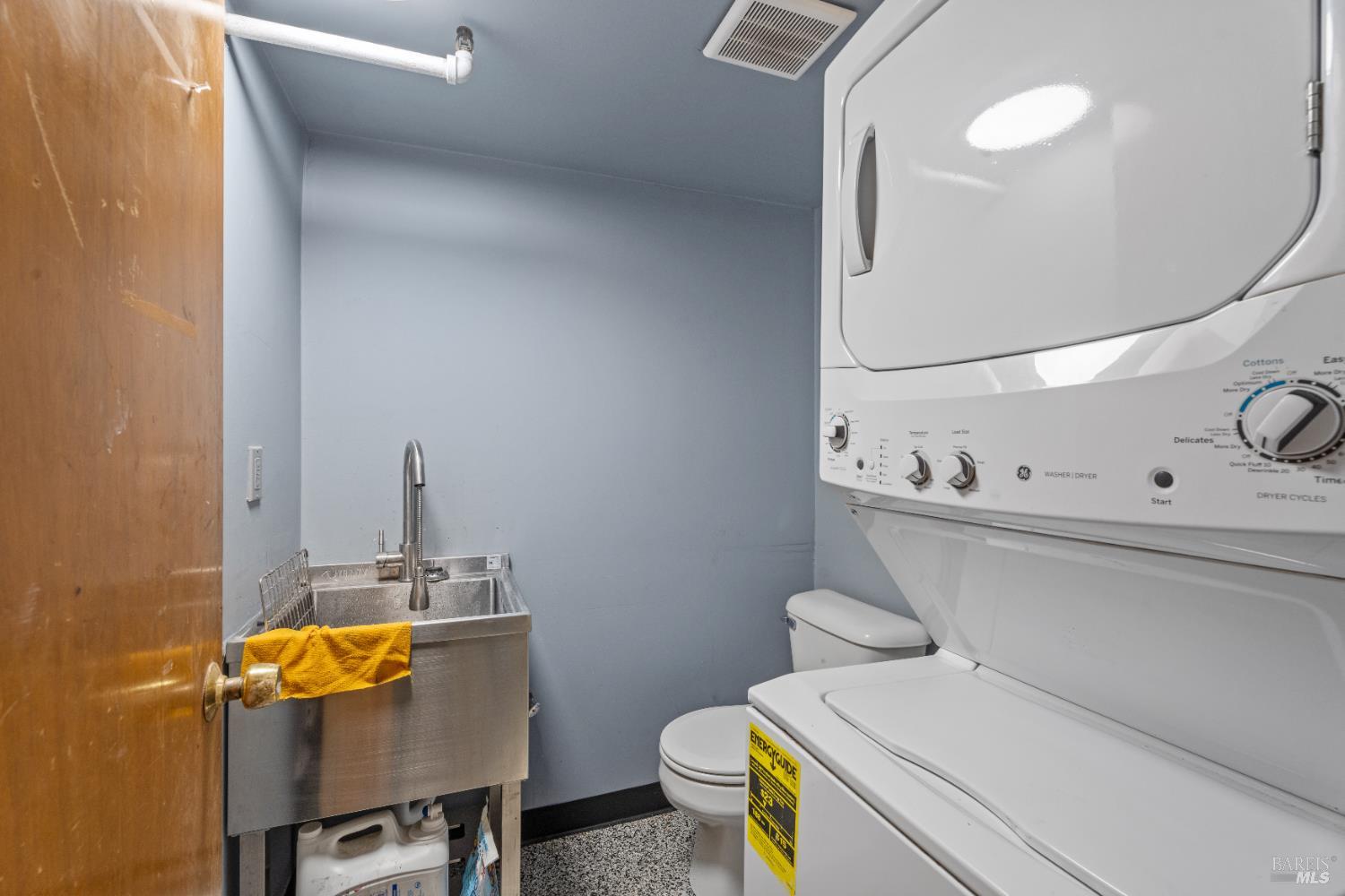 Detail Gallery Image 17 of 19 For 902 Waugh Ln, Ukiah,  CA 95482 - – Beds | – Baths