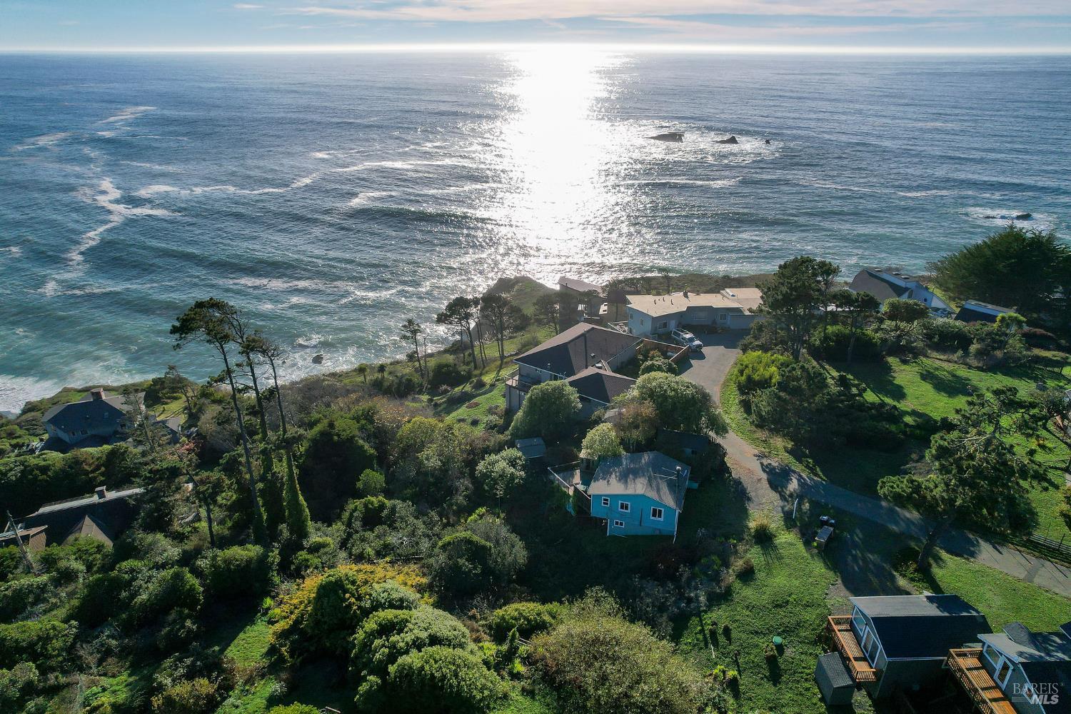 Detail Gallery Image 41 of 69 For 38882 Honey Run Ln, Gualala,  CA 95445 - 1 Beds | 1 Baths