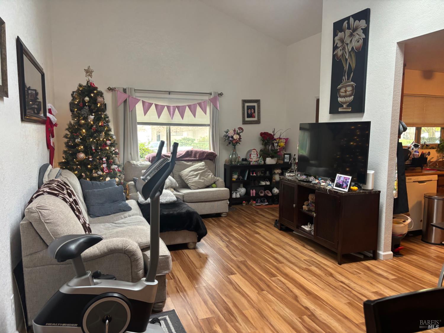 Detail Gallery Image 2 of 17 For 1830 Mission Blvd, Santa Rosa,  CA 95409 - – Beds | – Baths