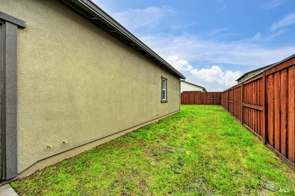 Detail Gallery Image 39 of 40 For 1770 Butterfly Ln, Dixon,  CA 95620 - 3 Beds | 2 Baths