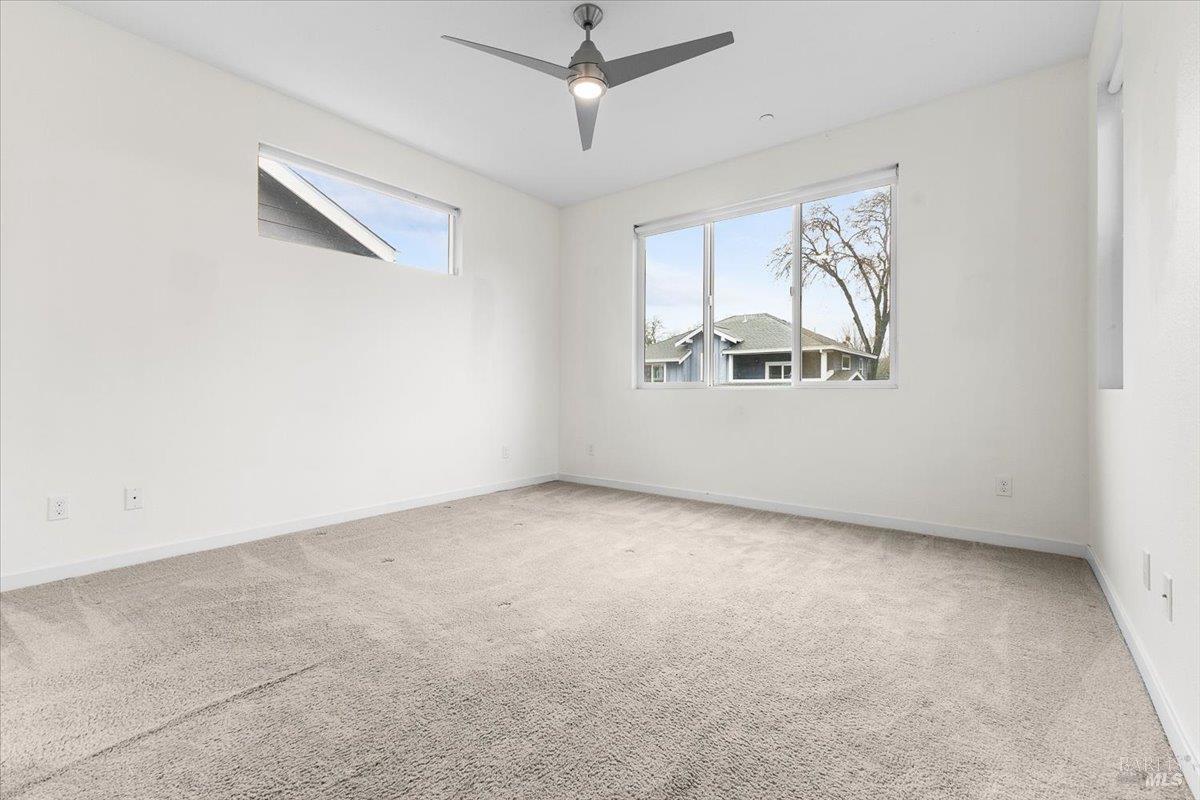 Detail Gallery Image 14 of 30 For 309 Sejong Ln, Santa Rosa,  CA 95403 - 3 Beds | 2/1 Baths