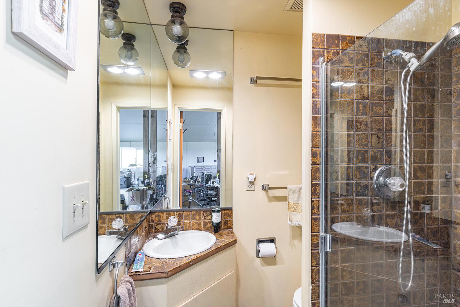 Detail Gallery Image 28 of 89 For 38555 Hauser Bridge Rd, Cazadero,  CA 95421 - 5 Beds | 2 Baths