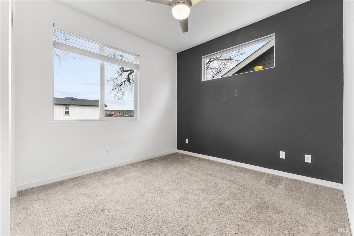 Detail Gallery Image 17 of 30 For 309 Sejong Ln, Santa Rosa,  CA 95403 - 3 Beds | 2/1 Baths