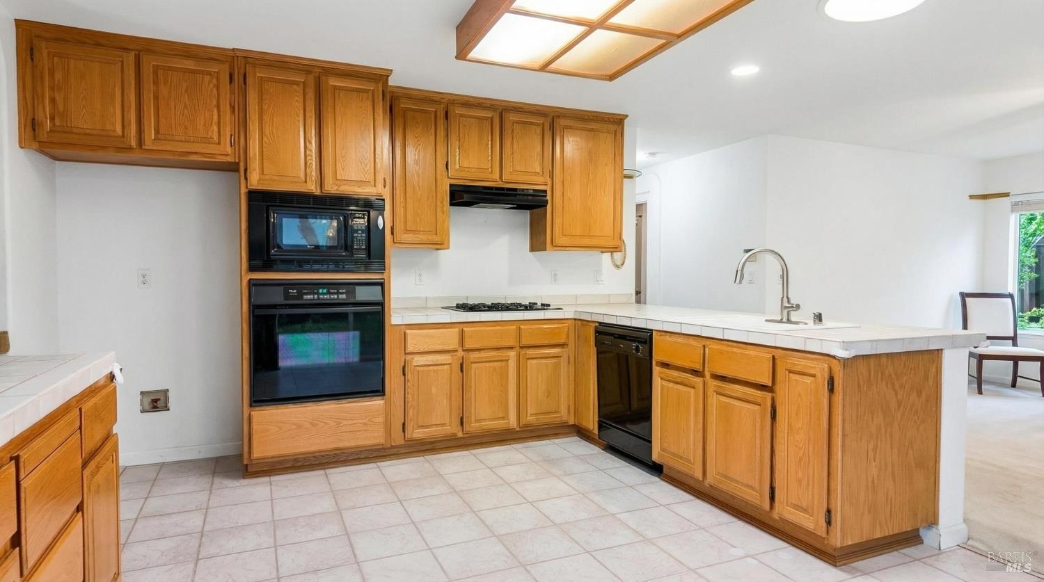 Detail Gallery Image 13 of 43 For 4124 Singletree Way, Fairfield,  CA 94533 - 5 Beds | 3 Baths