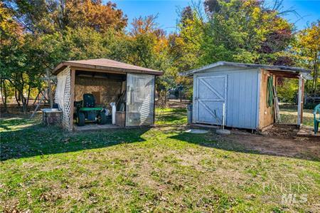 Detail Gallery Image 10 of 41 For 11694 Old Spruce Grove Rd, Lower Lake,  CA 95457 - 1 Beds | 1 Baths