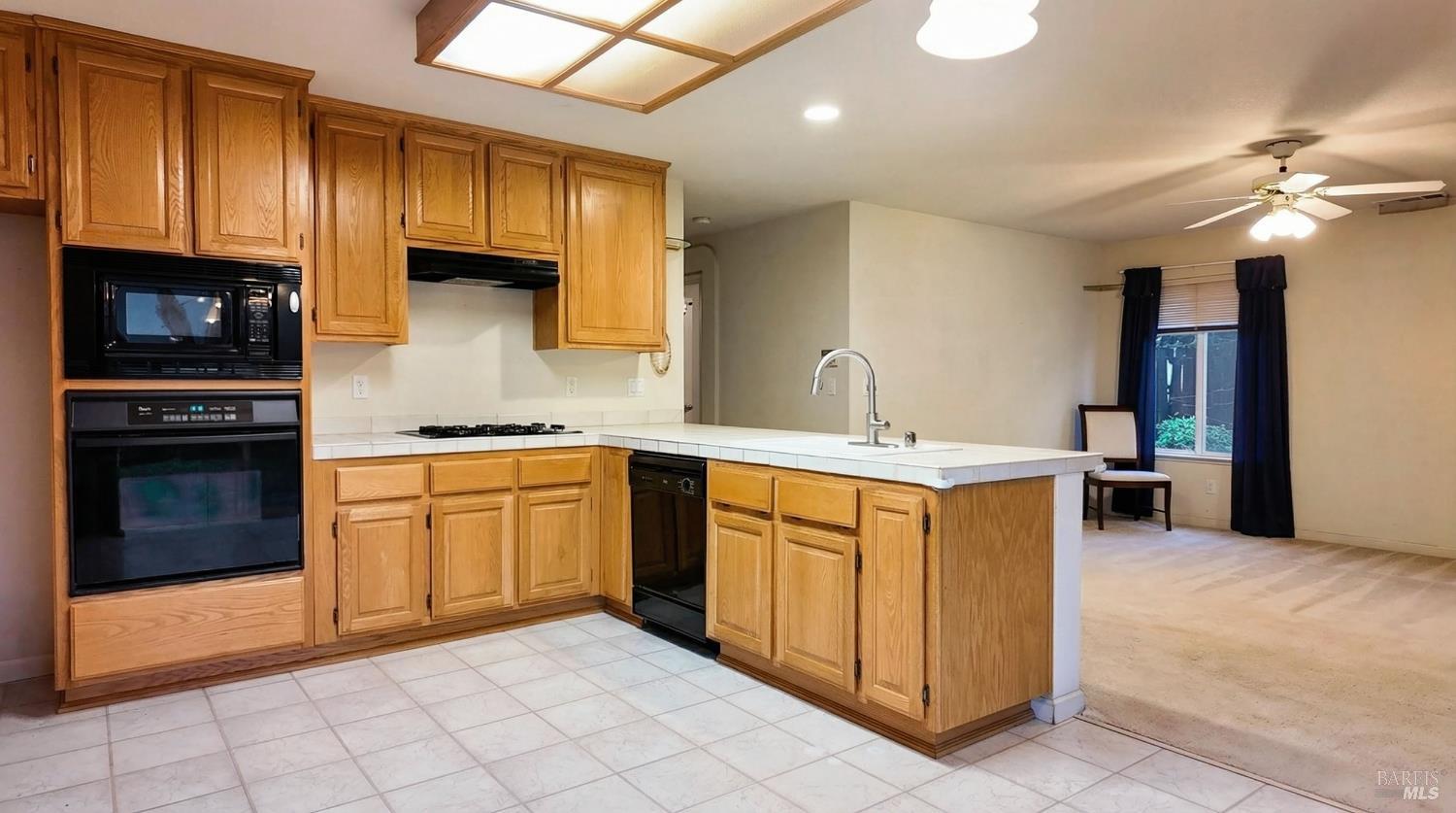 Detail Gallery Image 14 of 43 For 4124 Singletree Way, Fairfield,  CA 94533 - 5 Beds | 3 Baths