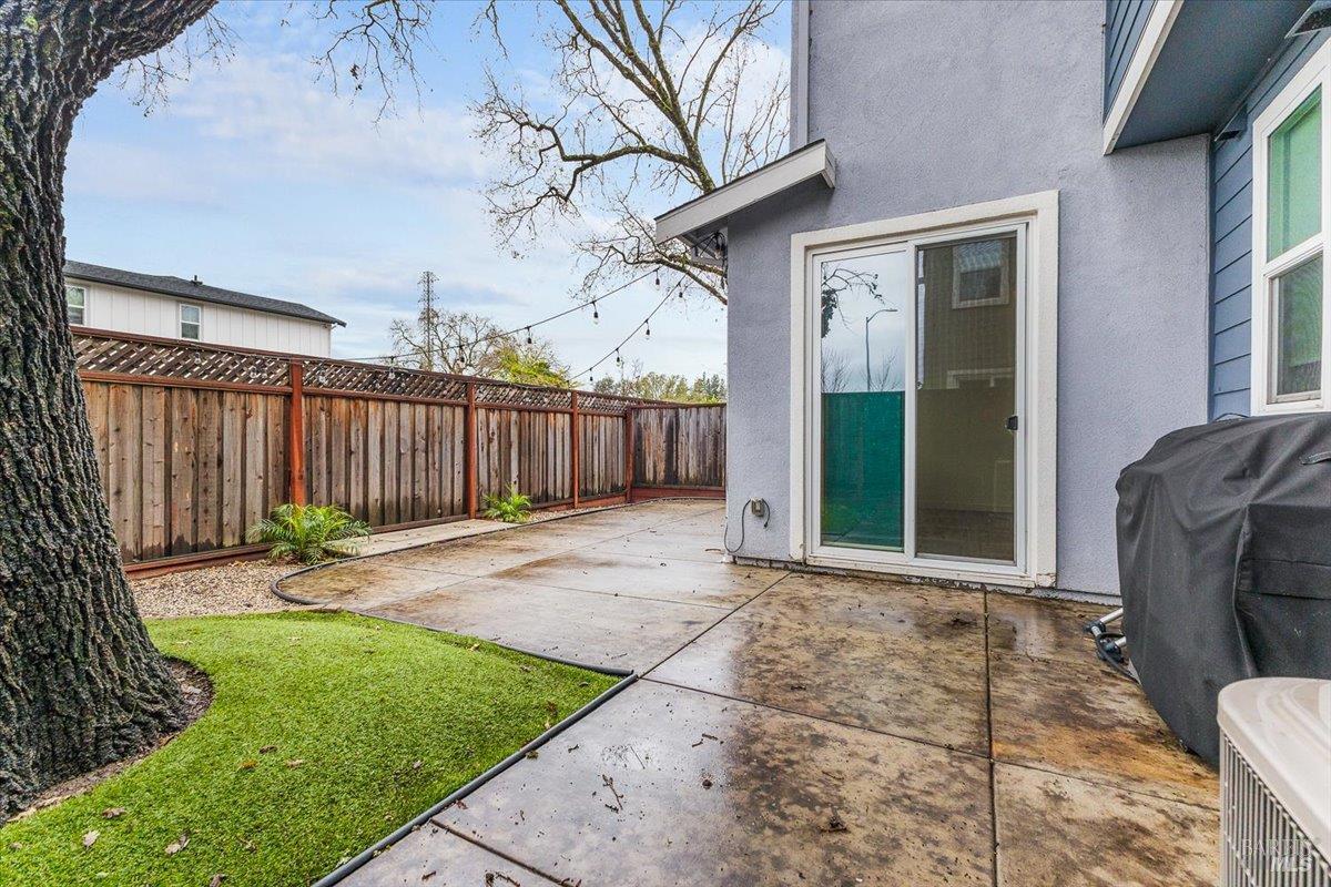 Detail Gallery Image 24 of 30 For 309 Sejong Ln, Santa Rosa,  CA 95403 - 3 Beds | 2/1 Baths