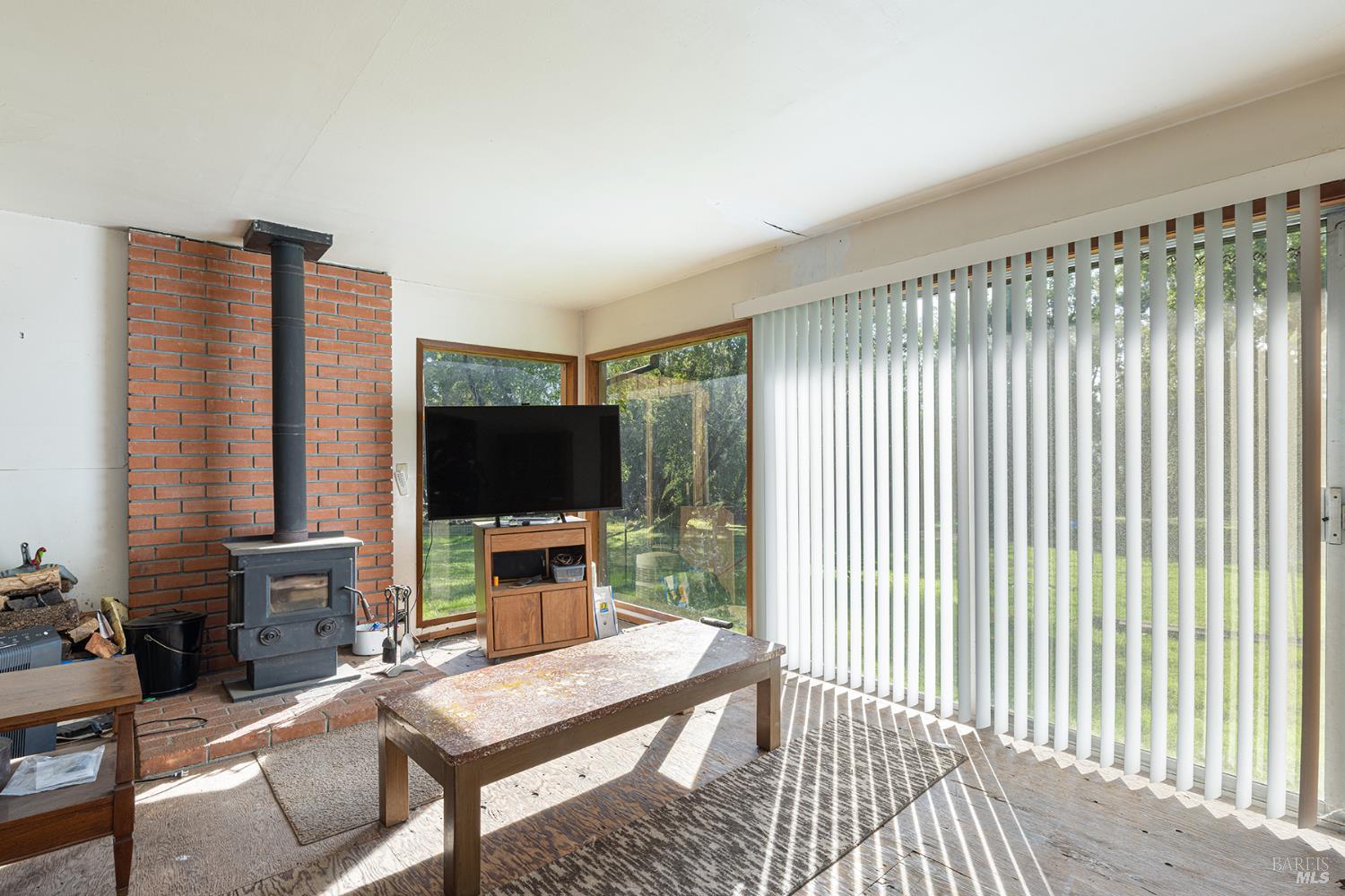 Detail Gallery Image 17 of 89 For 38555 Hauser Bridge Rd, Cazadero,  CA 95421 - 5 Beds | 2 Baths