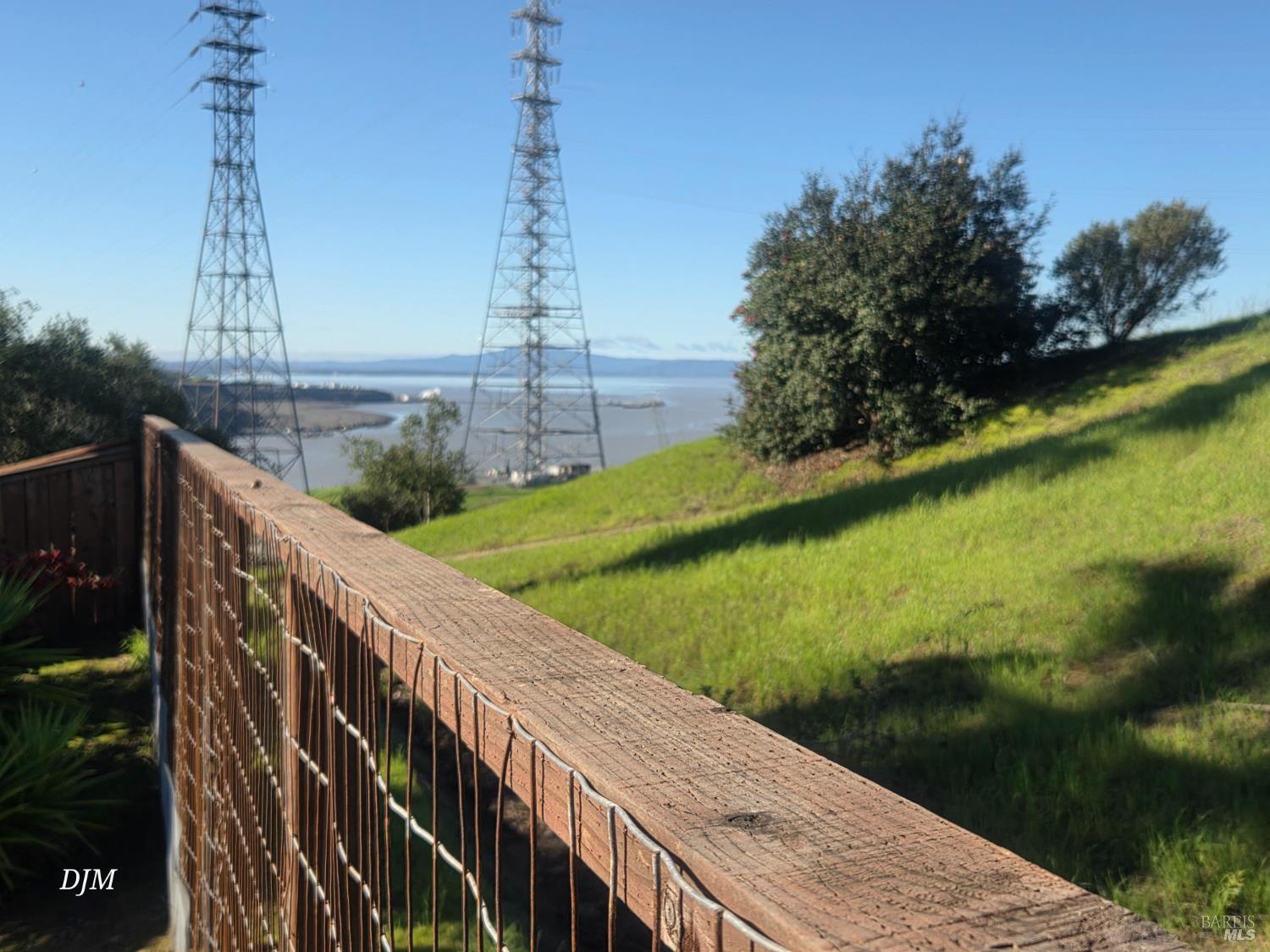 Detail Gallery Image 20 of 21 For 213 Waterview Ter, Vallejo,  CA 94591 - 3 Beds | 2/1 Baths