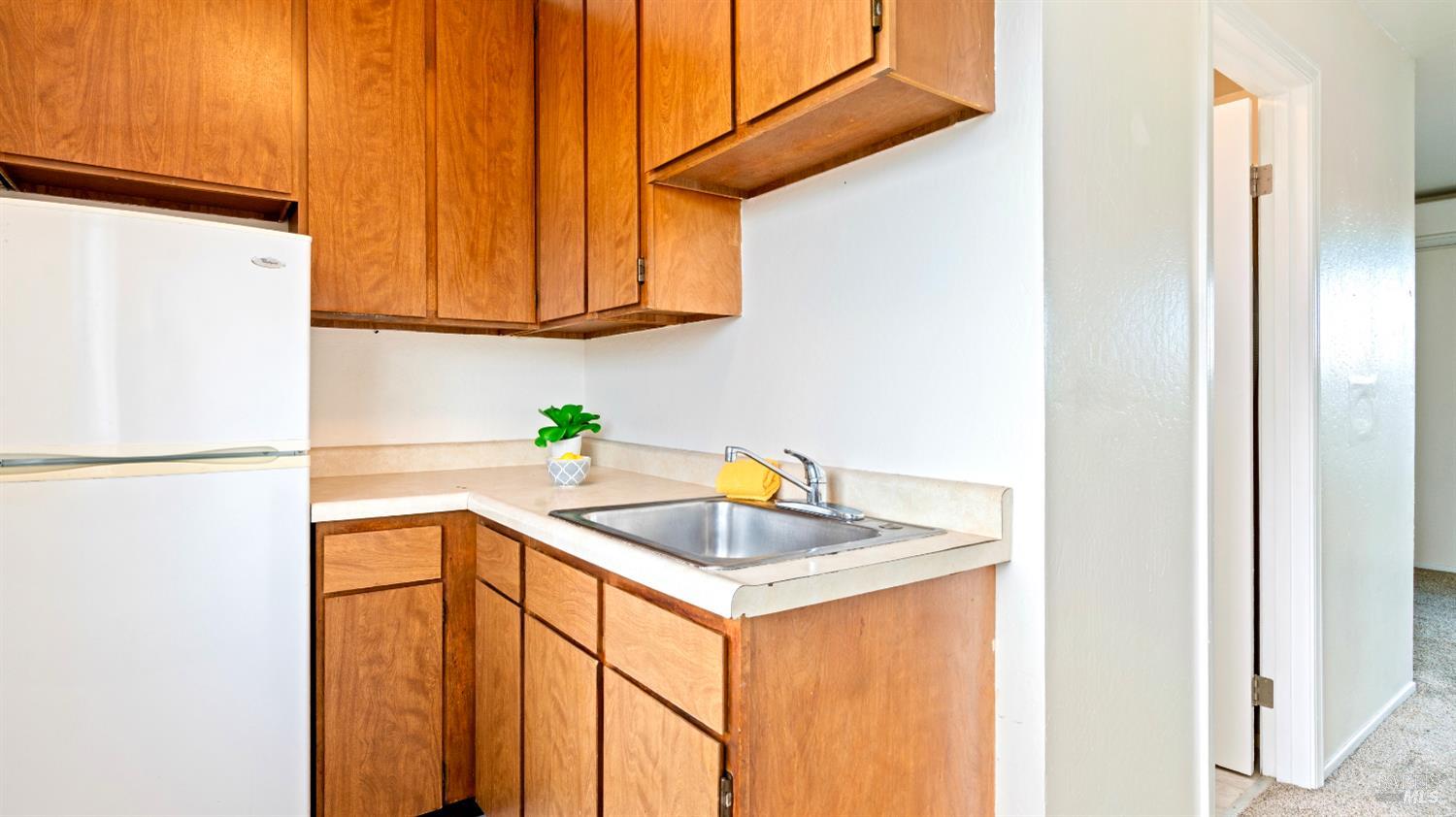 Detail Gallery Image 28 of 34 For 1680 Russell Ave, Santa Rosa,  CA 95403 - 4 Beds | 3 Baths