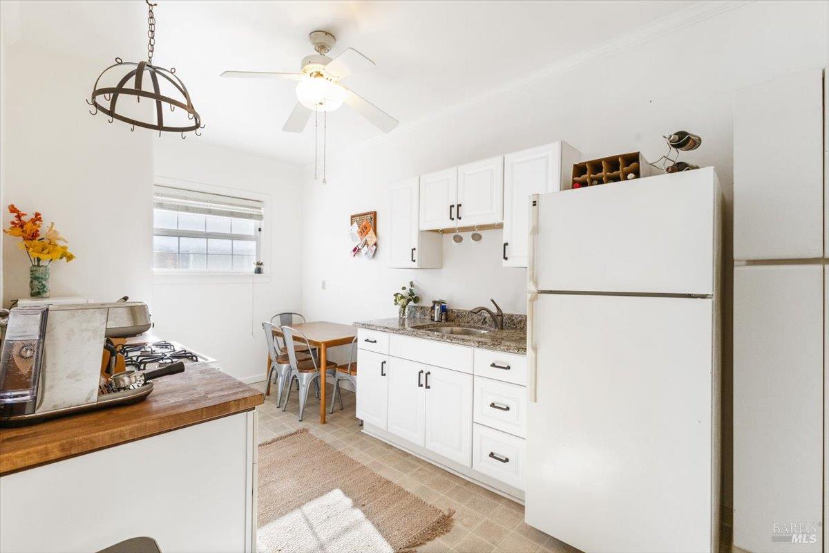 Detail Gallery Image 35 of 56 For 320 Center St, Healdsburg,  CA 95448 - – Beds | – Baths