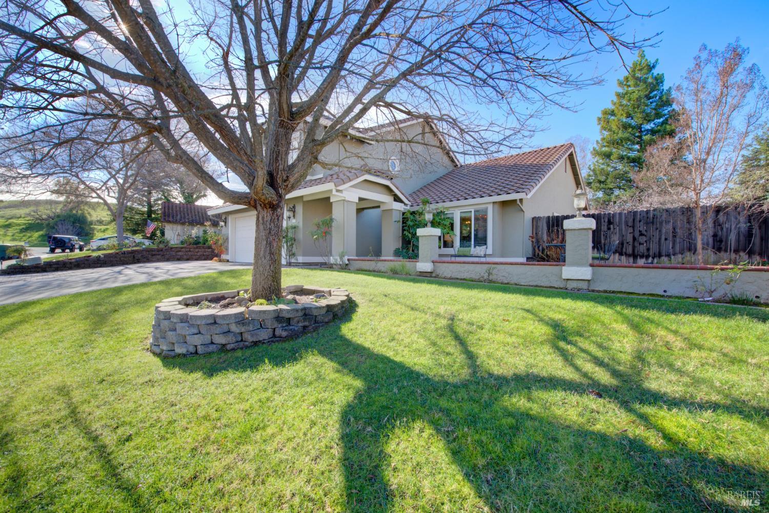 Detail Gallery Image 10 of 93 For 318 Kilgarvan Ct, Vacaville,  CA 95688 - 4 Beds | 3 Baths