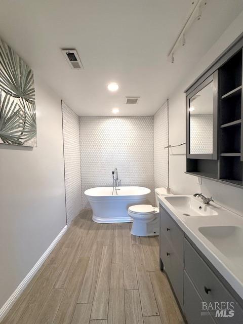 Detail Gallery Image 14 of 31 For 6765 S State Hwy 29 Rd, Kelseyville,  CA 95451 - 2 Beds | 2 Baths