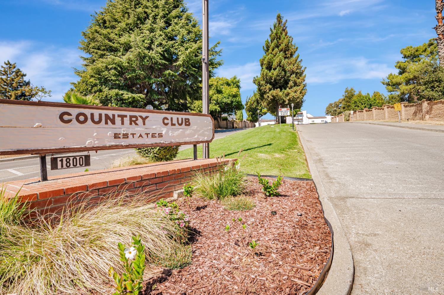 Detail Gallery Image 10 of 22 For 86 Biltmore Ct, Fairfield,  CA 94533 - 3 Beds | 2 Baths