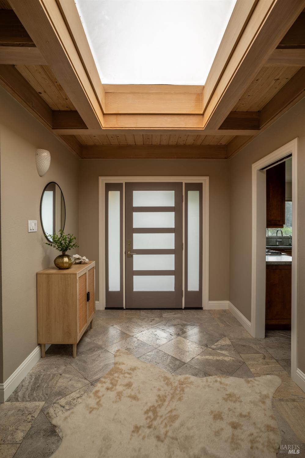 Detail Gallery Image 5 of 67 For 1205 Calle Del Arroyo Rd, Sonoma,  CA 95476 - 4 Beds | 3/1 Baths