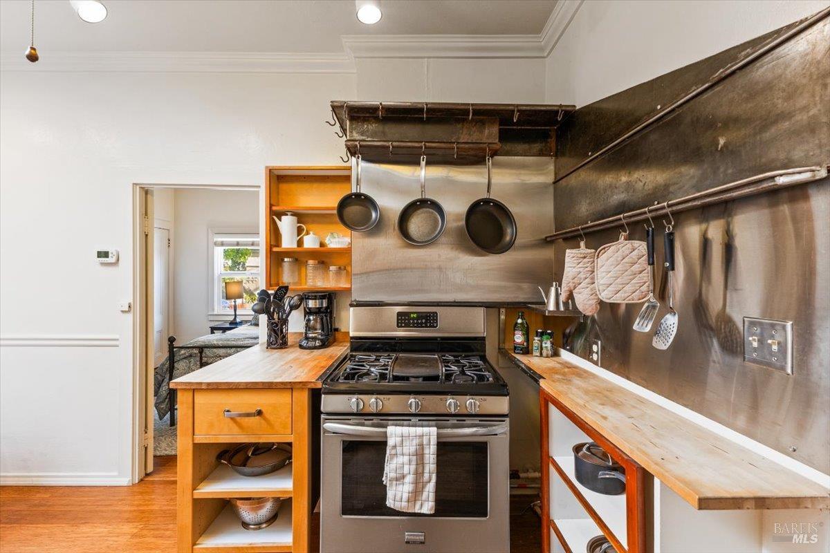 Detail Gallery Image 45 of 56 For 320 Center St, Healdsburg,  CA 95448 - – Beds | – Baths