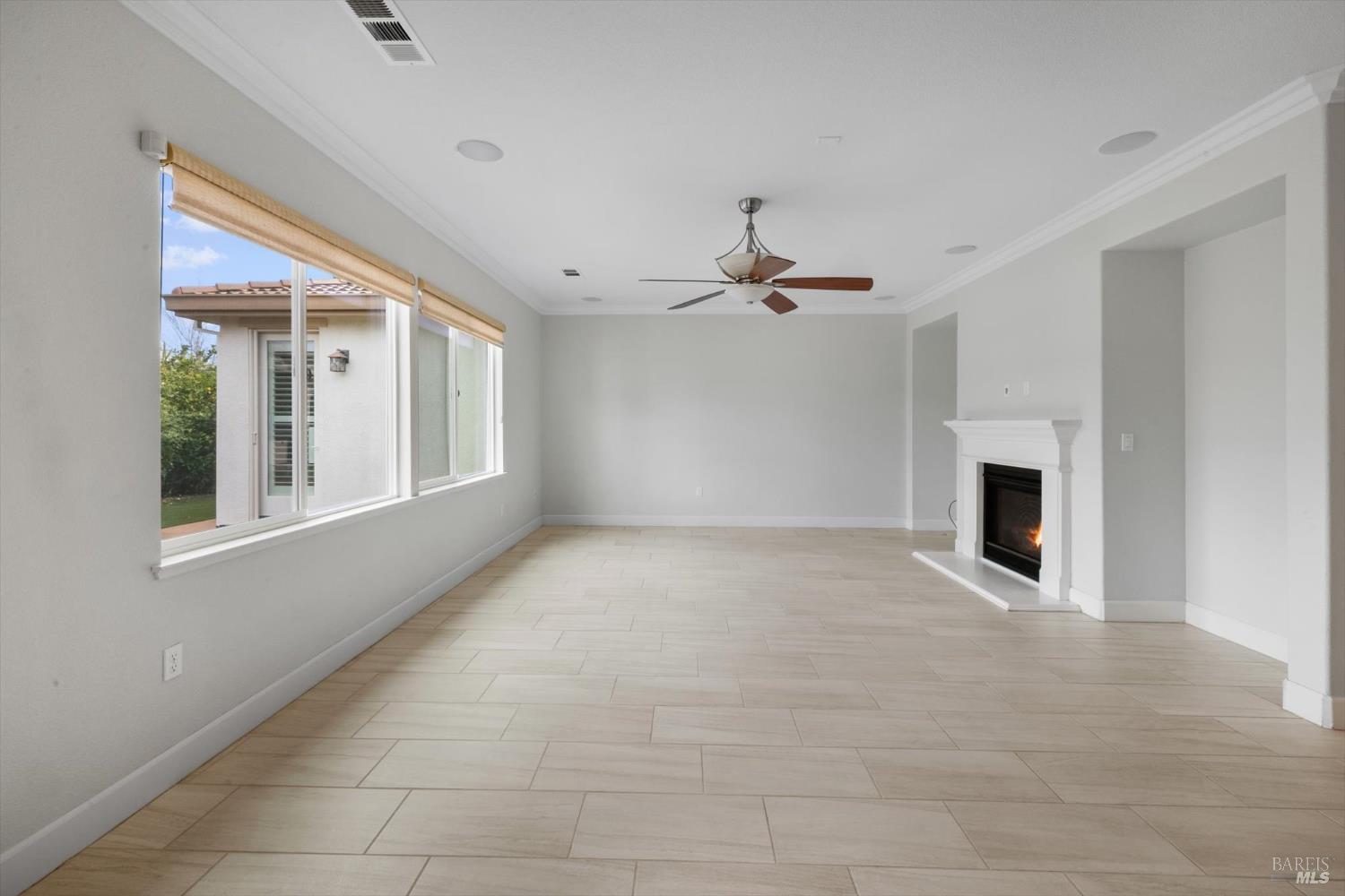 Detail Gallery Image 41 of 74 For 2036 Newcastle Dr, Vacaville,  CA 95687 - 3 Beds | 3 Baths