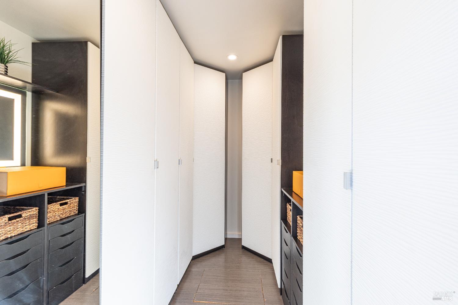 Detail Gallery Image 17 of 26 For 3776 Norfolk St, Napa,  CA 94558 - 3 Beds | 2 Baths