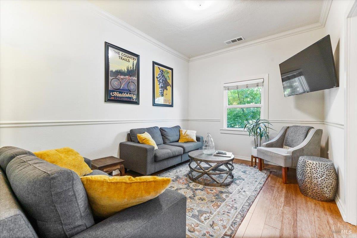 Detail Gallery Image 30 of 56 For 320 Center St, Healdsburg,  CA 95448 - – Beds | – Baths