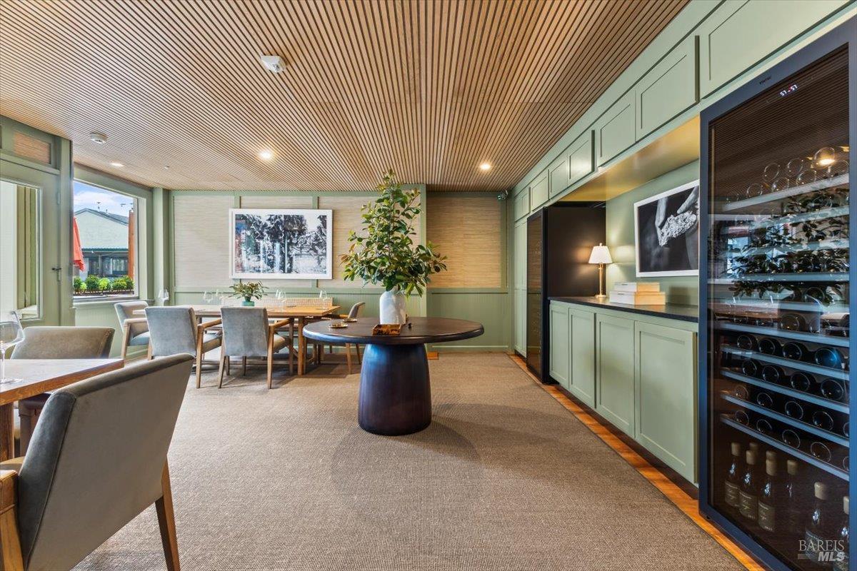 Detail Gallery Image 19 of 56 For 320 Center St, Healdsburg,  CA 95448 - – Beds | – Baths